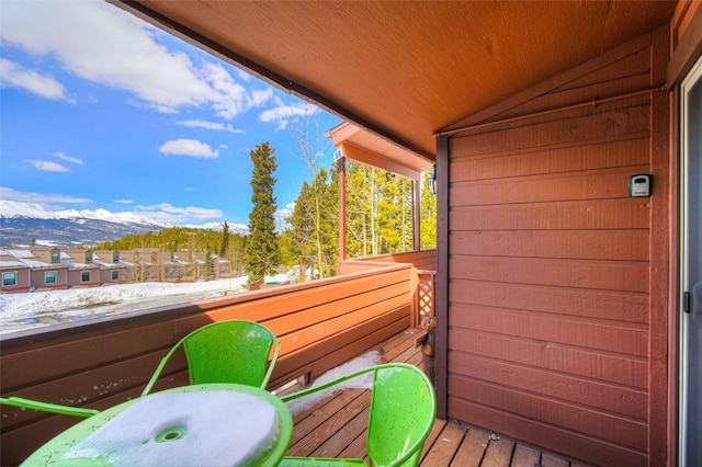 balcony featuring a mountain view