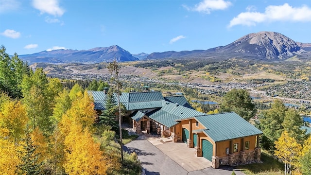 731 Lakeview Cir, Silverthorne, CO 80498 - view of mountain backdrop