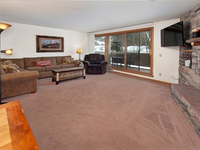 living area with carpet
