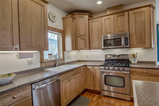196 Vail Cir, Dillon, CO 80435 - kitchen featuring stainless steel appliances, light wood-type flooring, recessed lighting, and light brown cabinetry