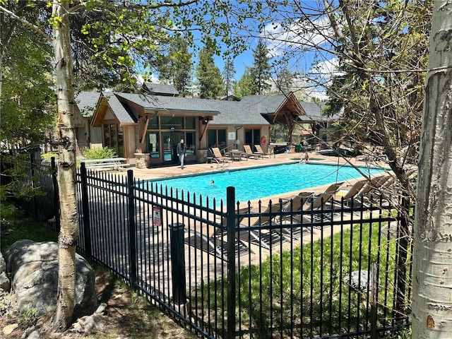 815 Columbine Rd Unit 22, Breckenridge, CO 80424 - community pool with a patio