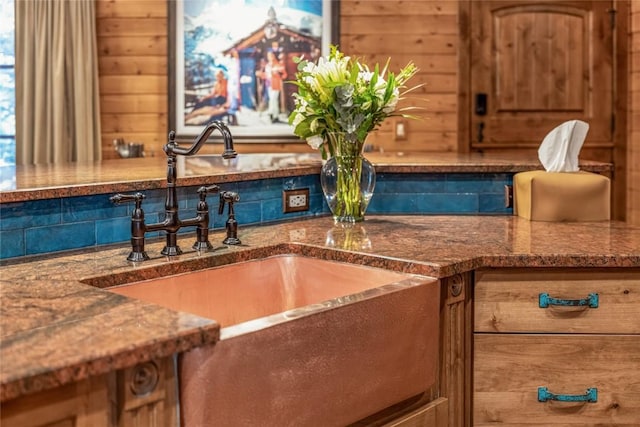 486 Sage Creek Canyon Dr, Silverthorne, CO 80498 - detailed view of a sink and wooden walls