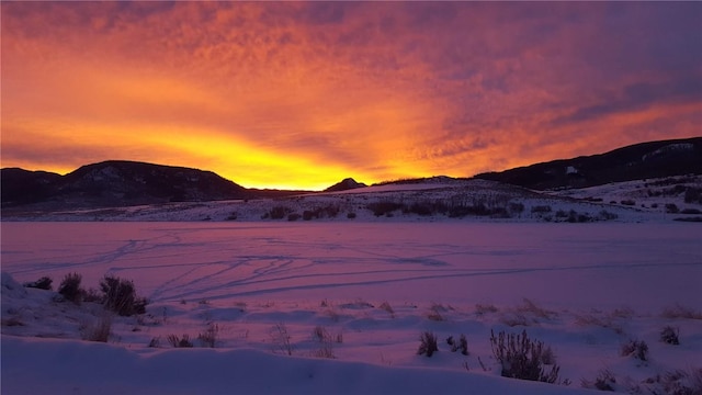 22580 Cheyenne Trl, Oak Creek, CO 80467