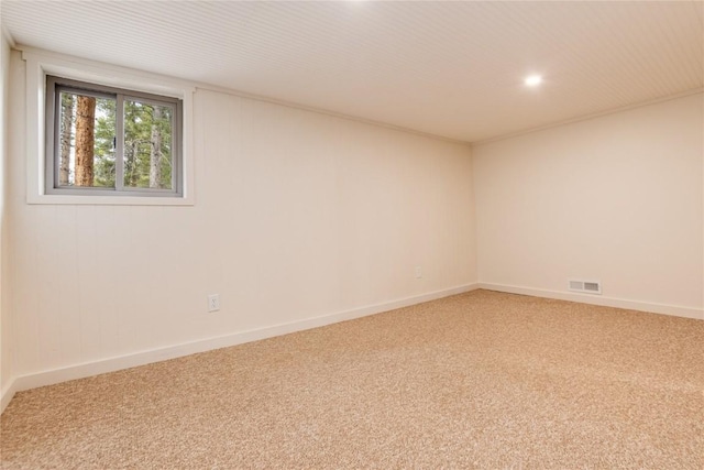 spare room with visible vents, baseboards, recessed lighting, and carpet floors