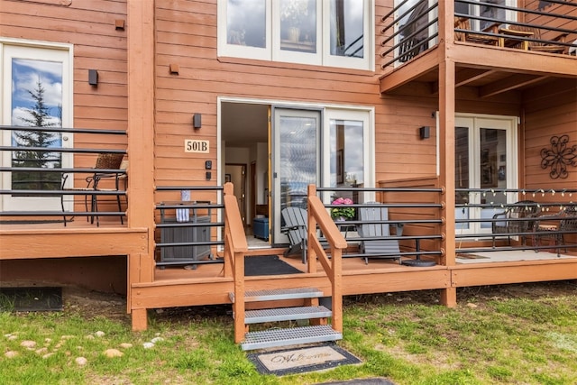 exterior space featuring a balcony
