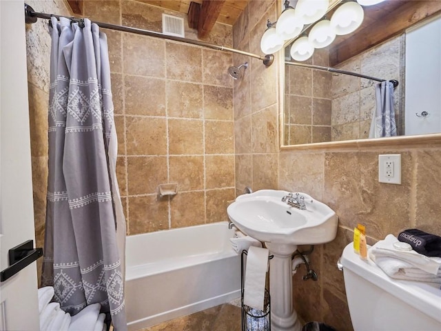 511 Fairview Blvd, Breckenridge, CO 80424 - full bath featuring toilet and shower / bathtub combination with curtain