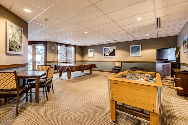 rec room featuring light carpet, a drop ceiling, pool table, and recessed lighting