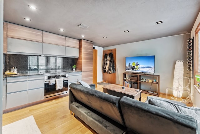 344 Illinois Gulch Rd Unit 201, Breckenridge, CO 80424 - living area featuring light wood-type flooring and recessed lighting