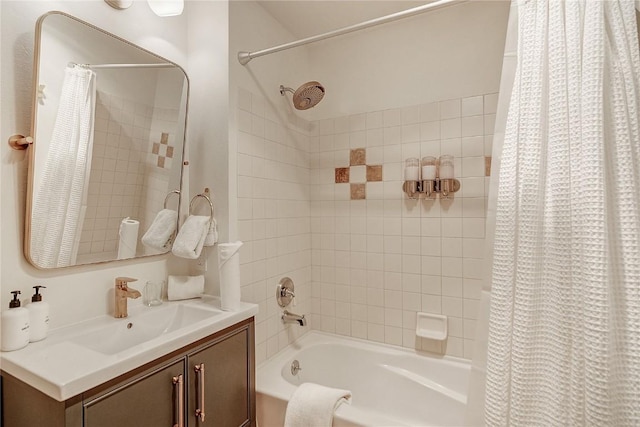 140 Ida Belle Dr Unit 8294, Dillon, CO 80435 - bathroom featuring shower / tub combo and vanity