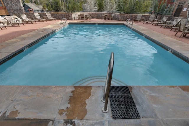 91 River Run Rd Unit 8122, Keystone, CO 80435 - community pool with a patio area