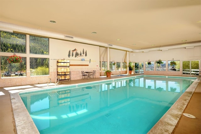 22138 US Highway 6 Unit 1560, Keystone, CO 80435 - view of indoor community pool