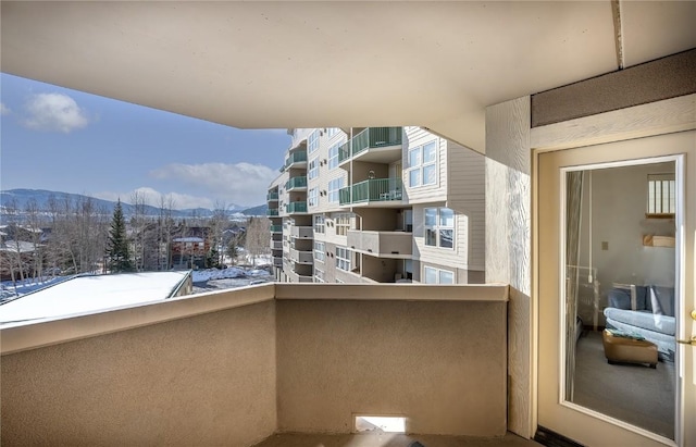 980 Lakepoint Dr Unit 404, Frisco, CO 80443 - balcony featuring a mountain view