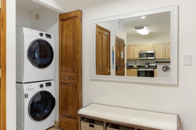23110 US Highway 6 Unit 5074, Keystone, CO 80435 - laundry room featuring stacked washer and clothes dryer