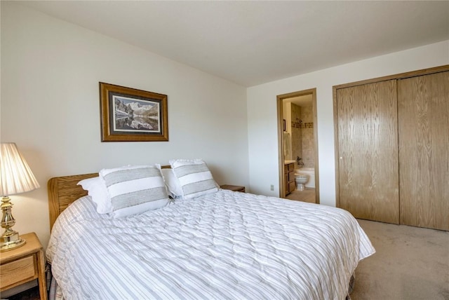 715 S 5th Ave Unit 260, Frisco, CO 80443 - carpeted bedroom featuring a closet and ensuite bathroom