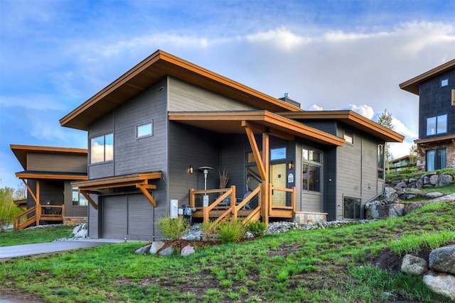 53 Hargrove Way, Silverthorne, CO 80498 - view of front of house featuring a garage and driveway