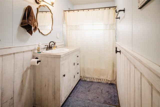 33685 State Highway 134, Toponas, CO 80479 - full bath with vanity and a shower with curtain