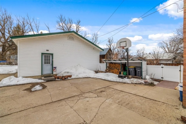 399 E Jefferson Ave, Hayden, CO 81639 - rear view of property featuring a gate