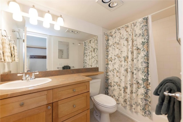 1173 Ski Hill Rd Unit 131, Breckenridge, CO 80424 - bathroom with vanity, toilet, and shower / bath combination with curtain