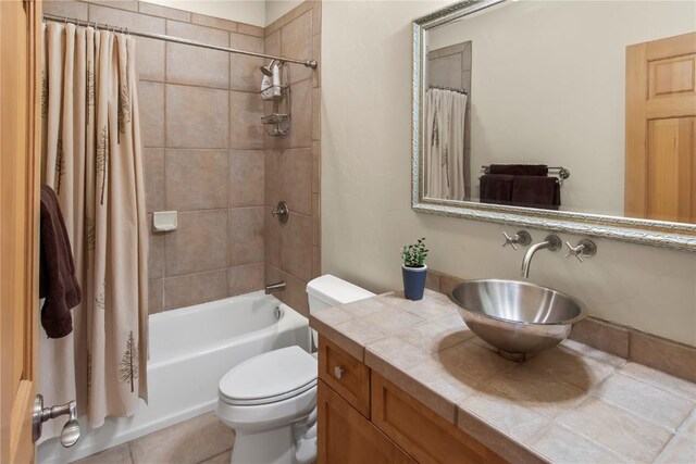 46 Sage View Ct, Dillon, CO 80435 - full bath featuring vanity, shower / bathtub combination with curtain, and toilet