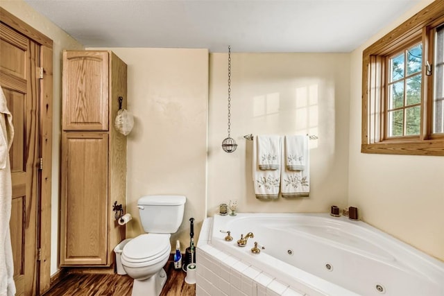 664 Tonkawa Rd, Hartsel, CO 80449 - bathroom with a jetted tub and wood finished floors