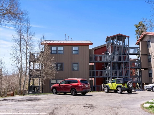 8012 Ryan Gulch Rd Unit B3, Silverthorne, CO 80498 - view of property with uncovered parking