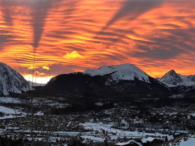 property view of mountains