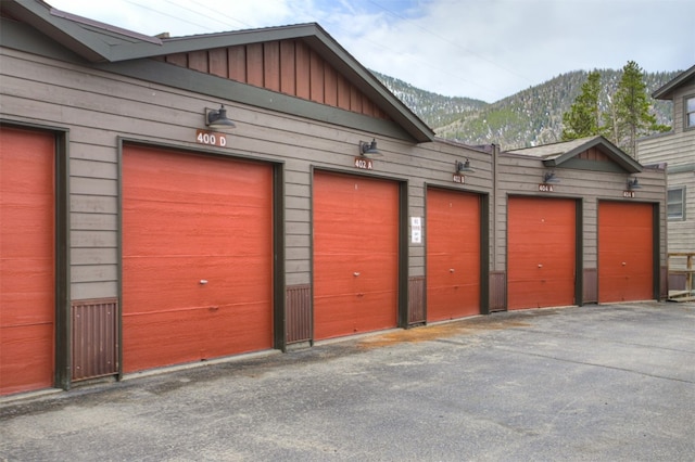 400 Bayview Dr Unit D, Frisco, CO 80443 - garage with a mountain view