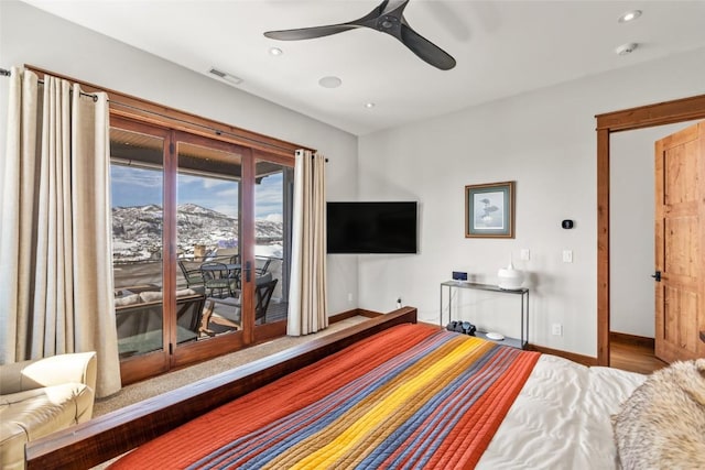 bedroom featuring access to outside, visible vents, baseboards, and recessed lighting