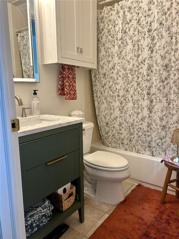 38 Huckleberry Grn, Breckenridge, CO 80424 - full bath with vanity, shower / tub combo, and tile patterned floors