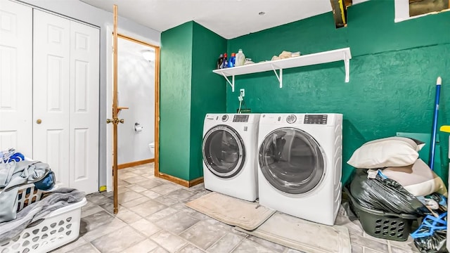 1226 Barclay St, Craig, CO 81625 - laundry area featuring independent washer and dryer