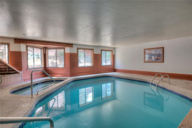 23034 US Highway 6 Unit 305, Keystone, CO 80435 - indoor pool with an indoor hot tub