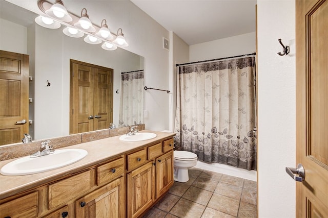 951 N Ten Mile Dr Unit C15, Frisco, CO 80443 - full bath featuring double vanity and tile patterned floors