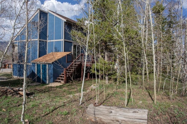 602 Ryan Gulch Rd Unit B, Silverthorne, CO 80498 - back of property featuring stairway