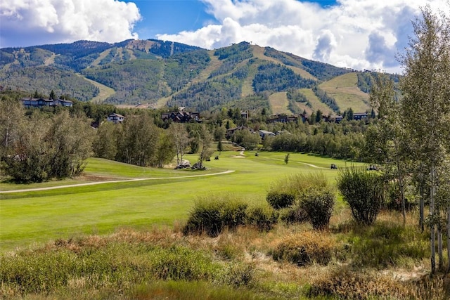 mountain view featuring view of golf course