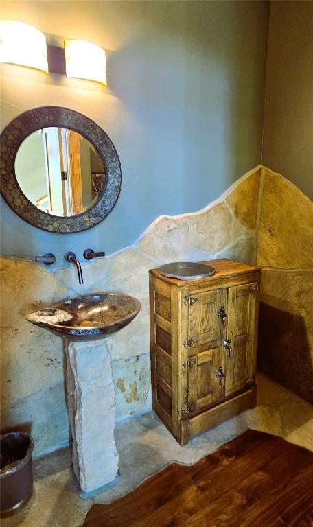 2655 Hunters Knob Rd, Silverthorne, CO 80498 - bathroom with wood finished floors