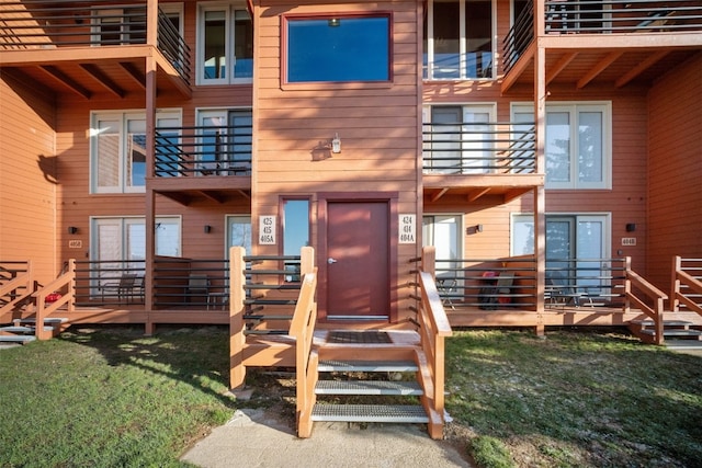 91400 Ryan Gulch Rd Unit 91425, Silverthorne, CO 80498 - view of exterior entry with a lawn