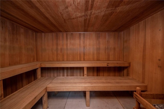 view of sauna / steam room