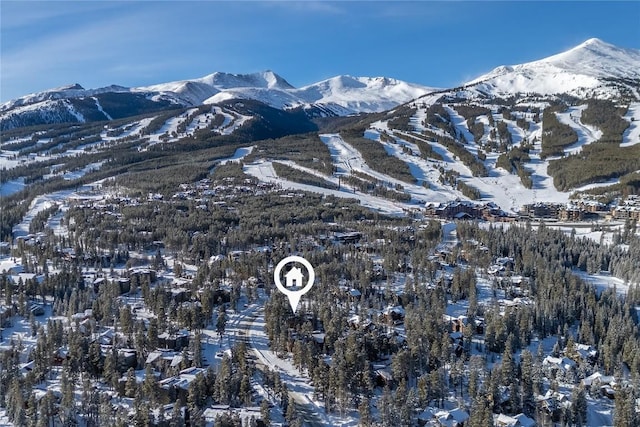 property view of mountains