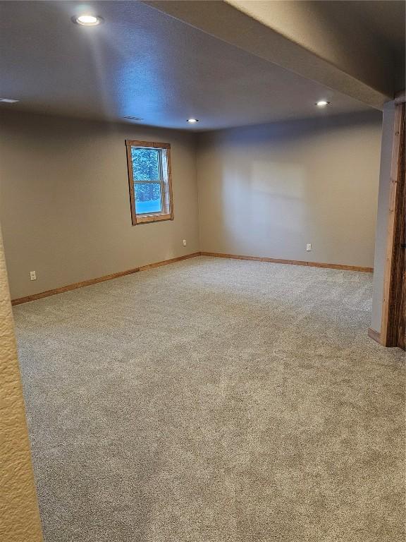 empty room with carpet