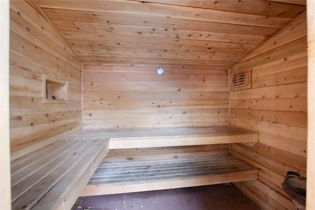 view of sauna / steam room