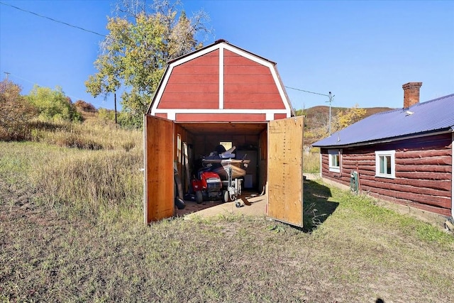 view of outbuilding