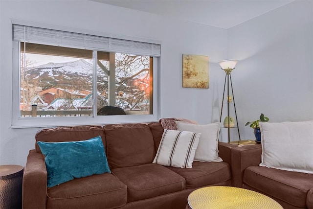 living room featuring a mountain view