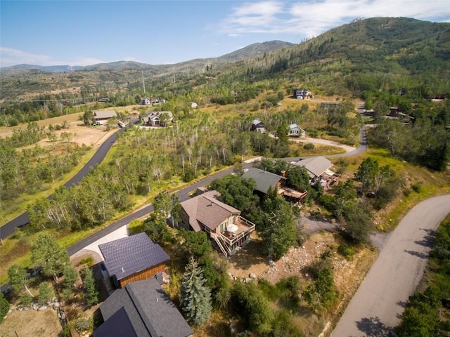 bird's eye view with a mountain view