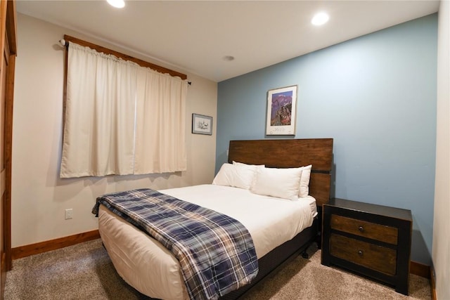 view of carpeted bedroom