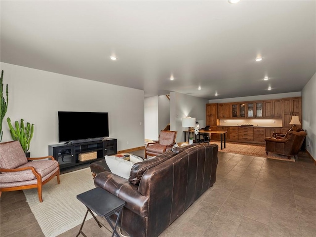 living room featuring recessed lighting