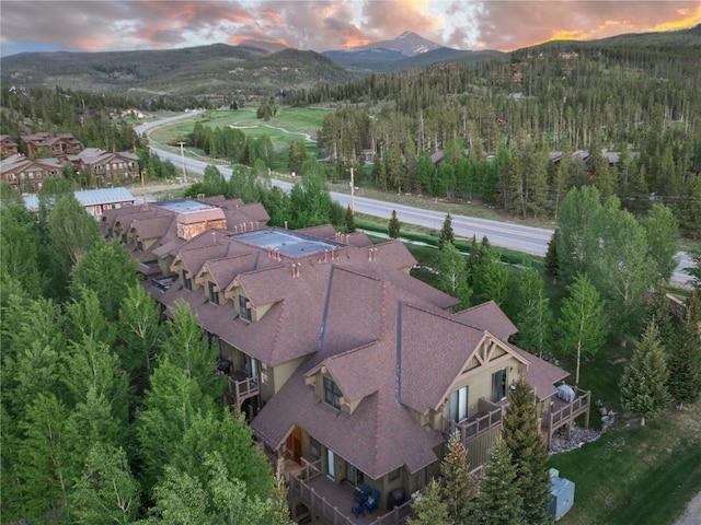 view of aerial view at dusk