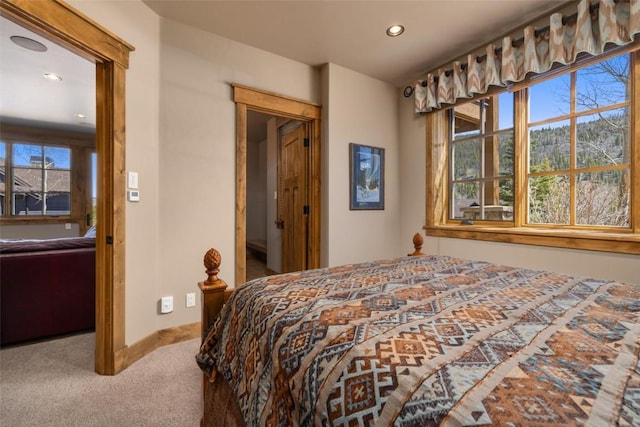 bedroom with carpet flooring