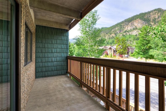 balcony featuring a mountain view