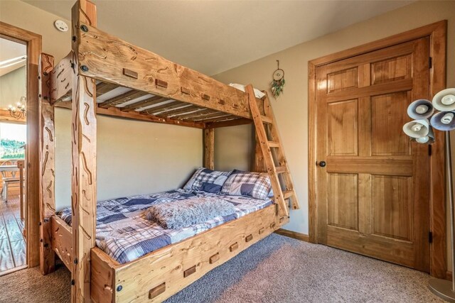 bedroom with carpet flooring