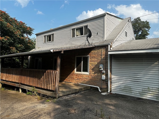 view of front of property